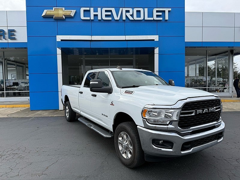 2024 RAM 3500 Big Horn in White — front three-quarter view